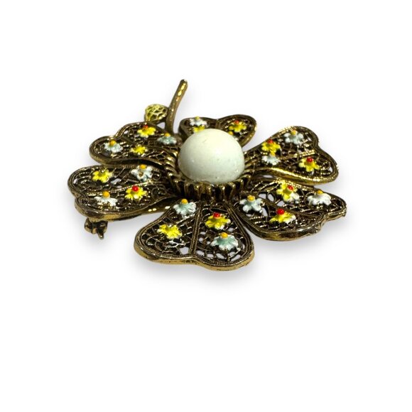 Vintage Art Deco Style Filigree Floral Brooch With White Acrylic Center & Enamel - Picture 3 of 8